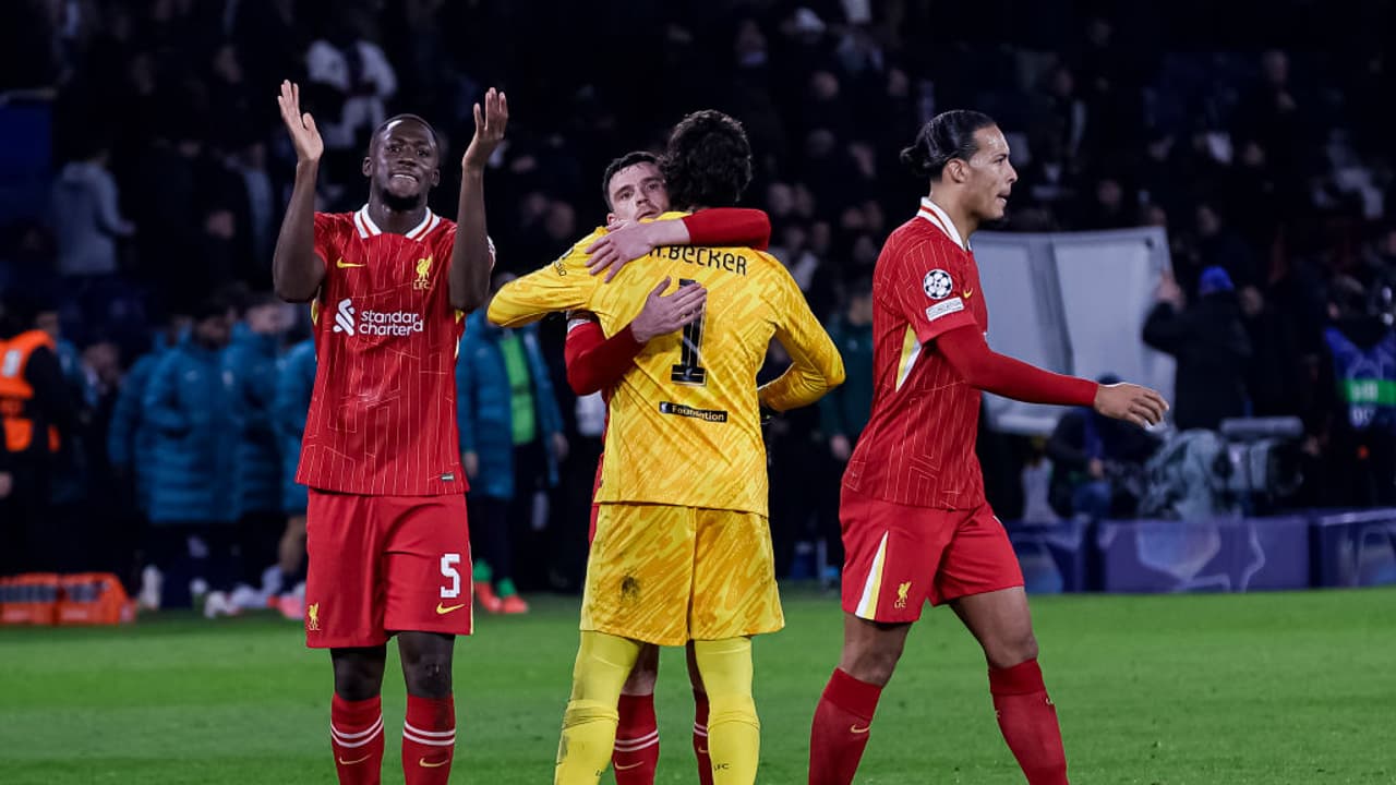 ലിവര്പൂള് ആരാധകര്ക്ക് സന്തോഷ വാര്ത്ത; സൂപ്പര് താരങ്ങള് ക്ലബുമായുള്ള കരാര് പുതുക്കി ലിവര്പൂള് ആരാധകര്ക്ക് സന്തോഷ വാര്ത്ത; സൂപ്പര് താരങ്ങള് ക്ലബുമായുള്ള കരാര് പുതുക്കി