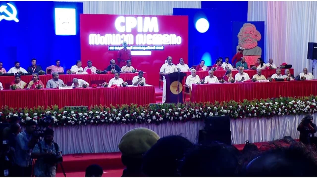 സ്വകാര്യ നിക്ഷേപത്തിന് വാതിൽ തുറന്നിടാൻ സിപിഎം നയരേഖ, ഉന്നത വിദ്യാഭ്യാസ രംഗത്ത് കൂടുതൽ സ്വകാര്യ നിക്ഷേപം