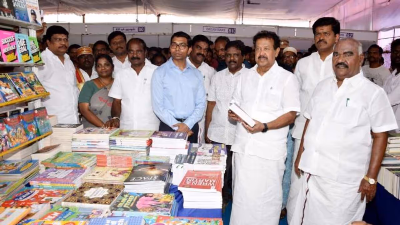 விழுப்புத்தில் புத்தக கண்காட்சி! எத்தனை நாள் நடக்கிறது? என்னென்ன புத்தகங்கள்? விழுப்புத்தில் புத்தக கண்காட்சி! எத்தனை நாள் நடக்கிறது? என்னென்ன புத்தகங்கள்?