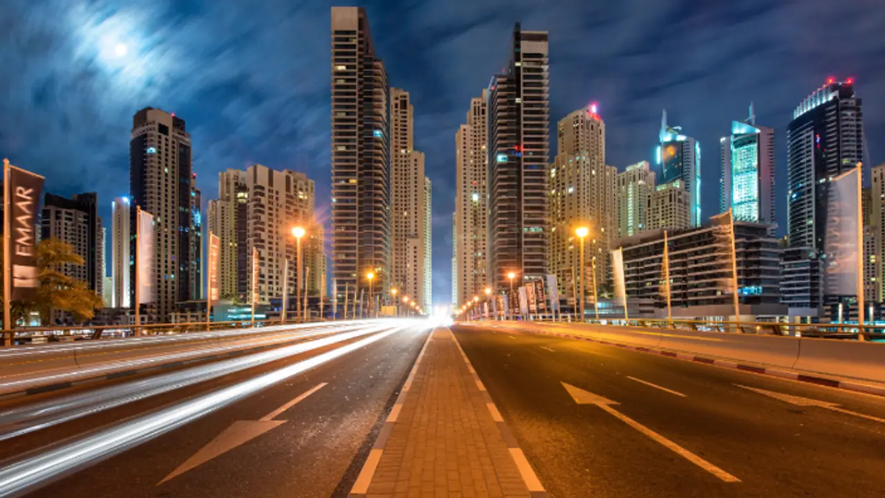 സൂക്ഷിച്ചില്ലേൽ പണികിട്ടും, ദുബൈയിലെ റോഡുകളിൽ നിയമ ലംഘനം നിരീക്ഷിക്കാൻ റഡാറുകളെത്തുന്നു