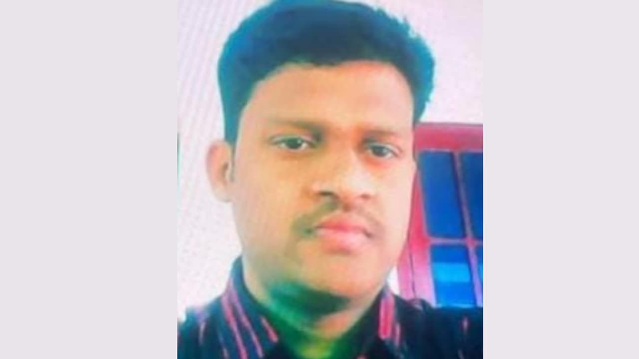 മലയാളി റിയാദിലെ താമസസ്ഥലത്ത് ഹൃദയാഘാതം മൂലം മരിച്ചു മലയാളി റിയാദിലെ താമസസ്ഥലത്ത് ഹൃദയാഘാതം മൂലം മരിച്ചു