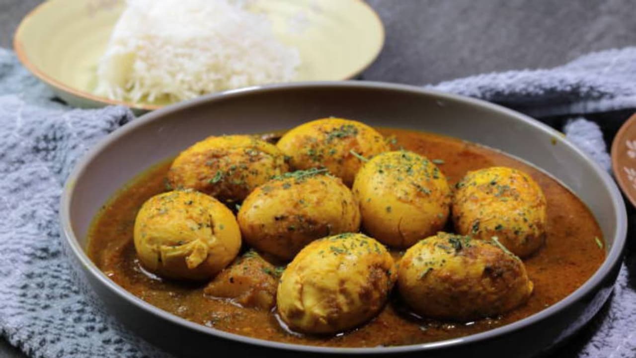 ரோட்டு கடை ஸ்டைல் முட்டை சேர்வா... வீட்டிலேயே செய்யும் முறை