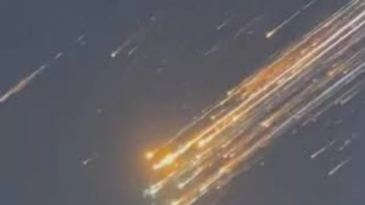 SpaceX's Starship explodes midflight again, fiery debris across Florida Bahamas sky (WATCH)