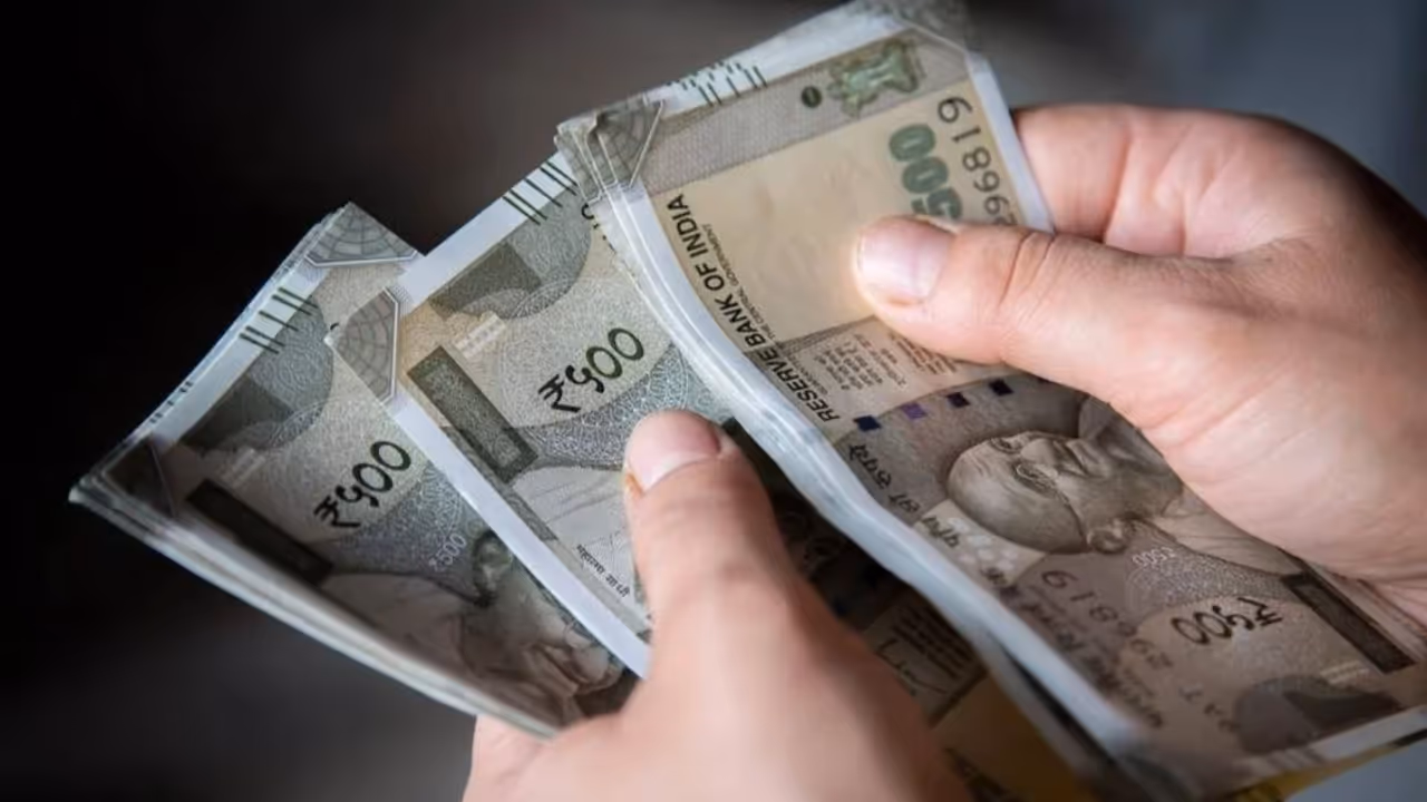 'ഒരു മാസം തനിക്ക് 70000 ചെലവ്, ബാക്കി ഒരു ലക്ഷം നീക്കിയിരിപ്പും', എങ്ങനെ? വിശദീകരിച്ച് 23കാരി ബെംഗളൂരു യുവതി