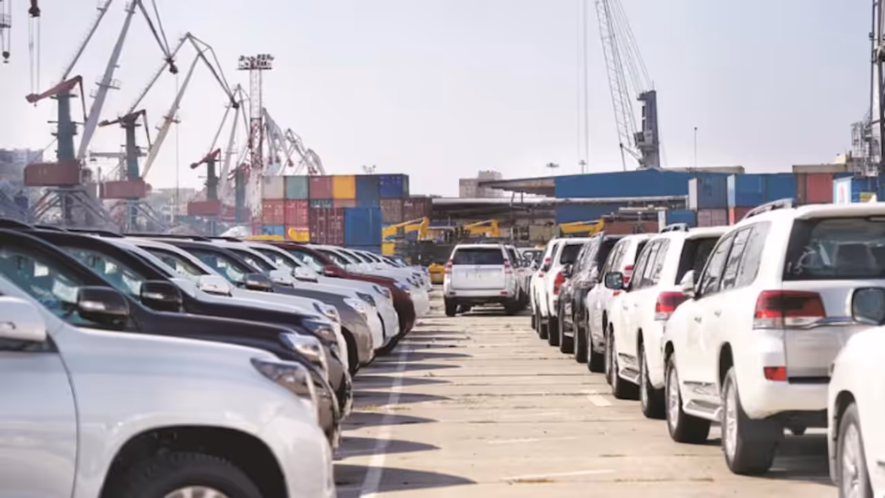 இந்த நிறுவனங்களின் கார்கள் விலை ஏறப்போகுது தெரியுமா? ஏப்ரல் 1 முதல் அமல்!