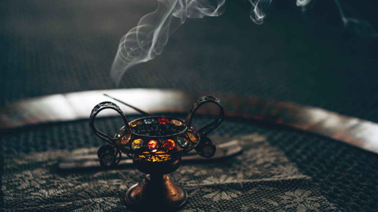 ഒരു ദിവസം മസ്ജിദുന്നബവി സു​ഗന്ധപൂരിതമാകുന്നത് 40 തവണ, ഇതിനായി പ്രത്യേക പരിശീലനം നേടിയ 25 ജീവനക്കാരും