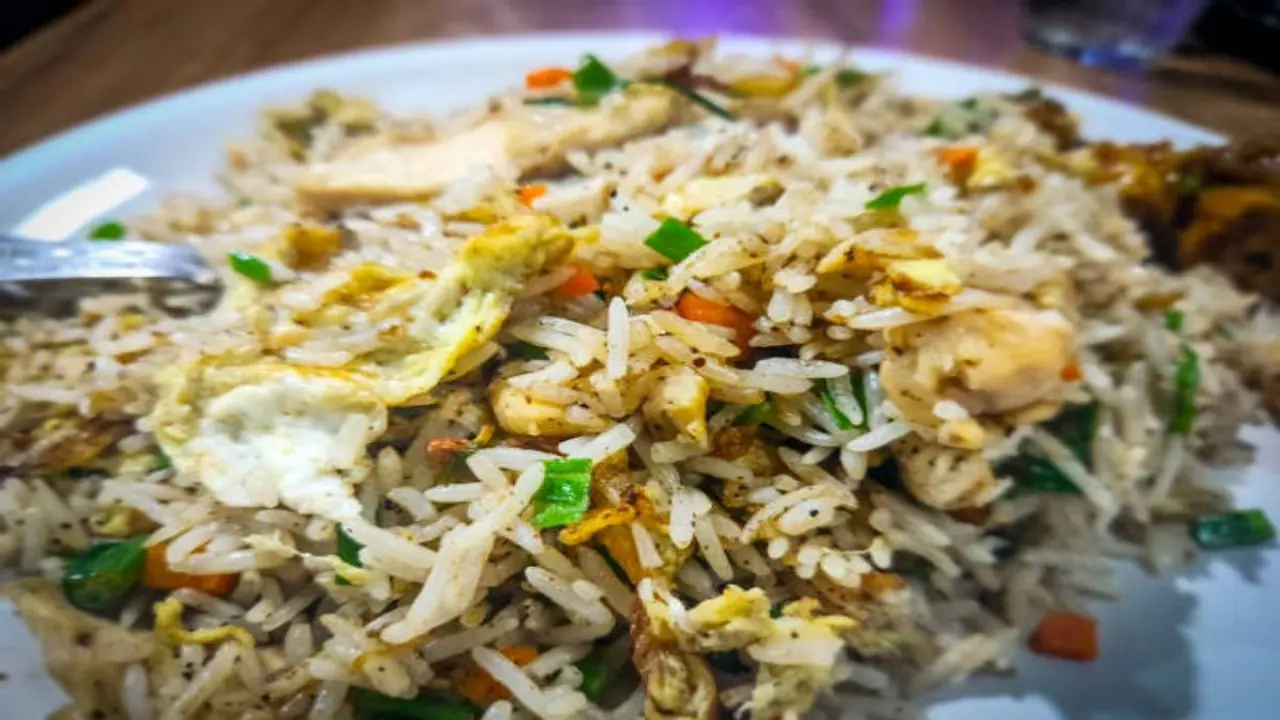 சுவையான மீன் பிரைடு ரைஸ் செய்வது எப்படி? 