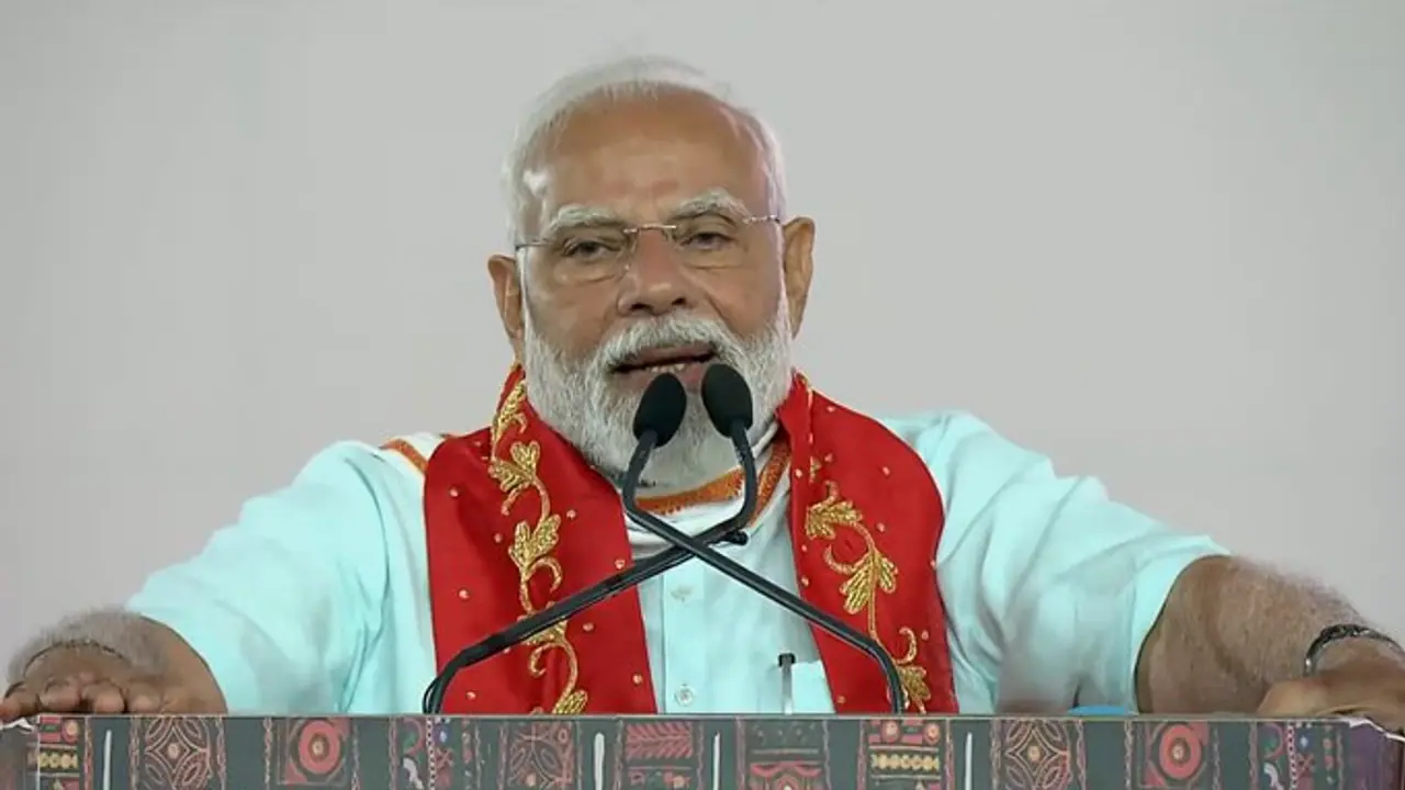 PM Modi in Surat