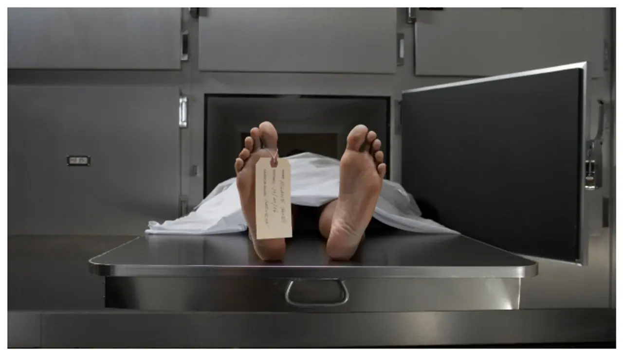 24 കാരിയായ ഭാര്യയെ കൊലപ്പെടുത്തിയത് കാമുകന്മാരില് ഒരാളെന്ന് ഭര്ത്താവ്; പിന്നാലെ അറസ്റ്റ്. 24 കാരിയായ ഭാര്യയെ കൊലപ്പെടുത്തിയത് കാമുകന്മാരില് ഒരാളെന്ന് ഭര്ത്താവ്; പിന്നാലെ അറസ്റ്റ്.