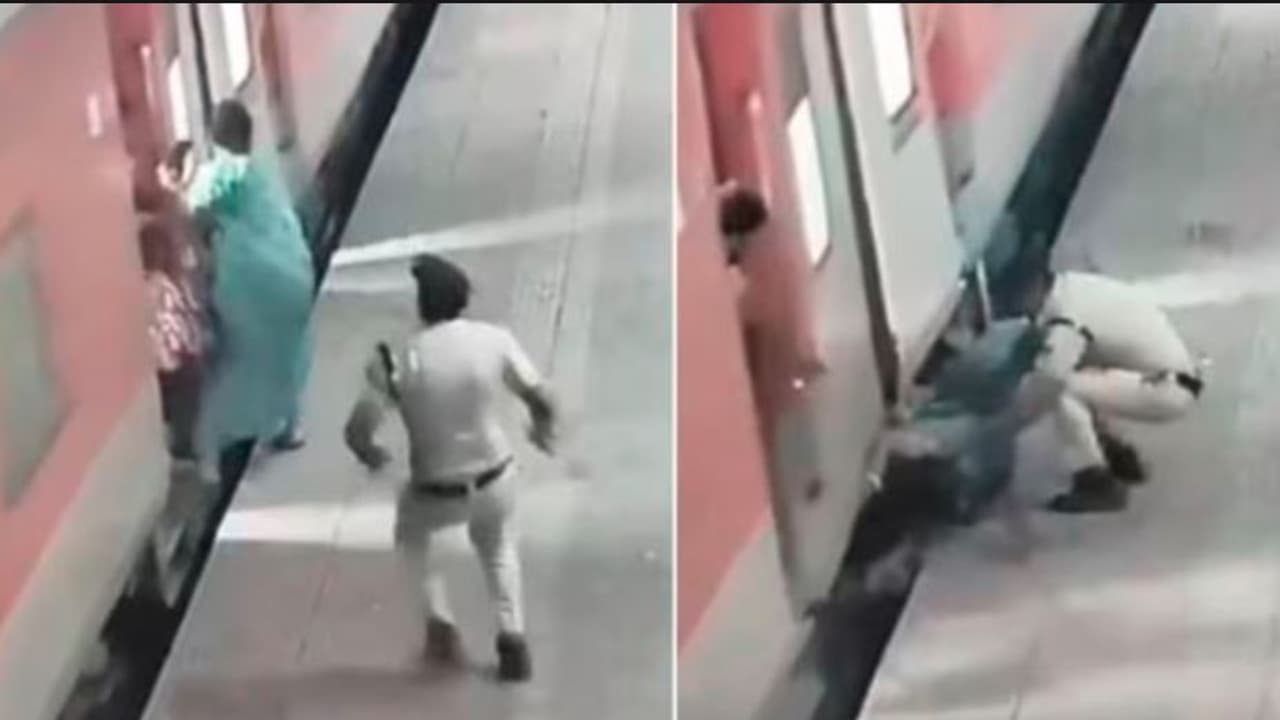 ಚಲಿಸುತ್ತಿದ್ದ ರೈಲಿನಿಂದ ಬೀಳುತ್ತಿದ್ದ ಮಹಿಳೆಯನ್ನು ರಕ್ಷಿಸಿದ ರೈಲ್ವೆ ಪೊಲೀಸ್‌: ವೈರಲ್ ವೀಡಿಯೋ