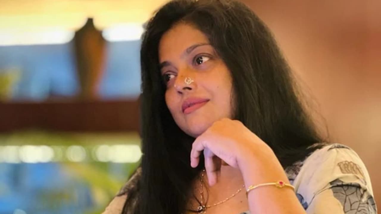 'ആളുകളോട് മിണ്ടാൻ തന്നെ പേടിയായിത്തുടങ്ങി': കാരണം പറഞ്ഞ് മഞ്ജു പിള്ള