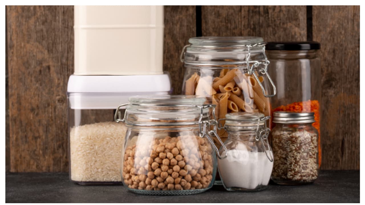 ഭക്ഷണ സാധനങ്ങൾ കേടുവരില്ല; അടുക്കളയിൽ ഒഴിവാക്കാനാവാത്ത 5 കണ്ടെയ്‌നറുകൾ