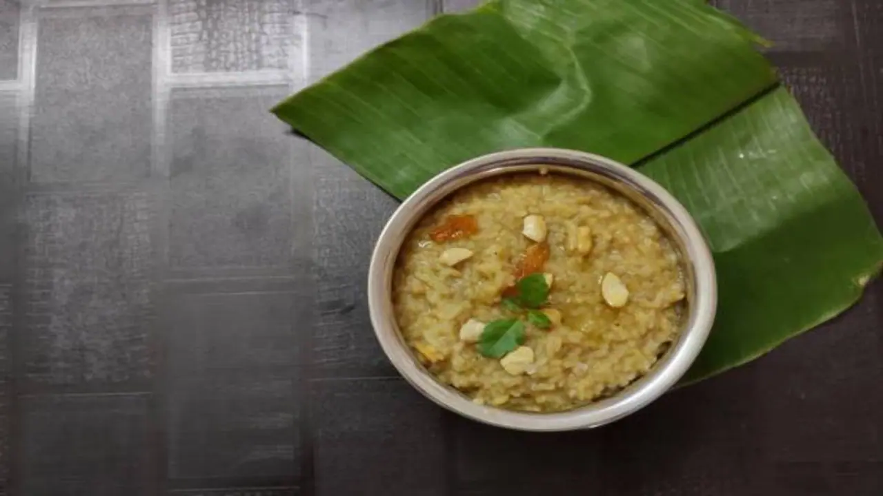 ஸ்ரீரங்கம் கோயில் பிரசாதம் அக்காரவடிசல் ரெசிபி...அதே பாரம்பரிய சுவையில் ஸ்ரீரங்கம் கோயில் பிரசாதம் அக்காரவடிசல் ரெசிபி...அதே பாரம்பரிய சுவையில்