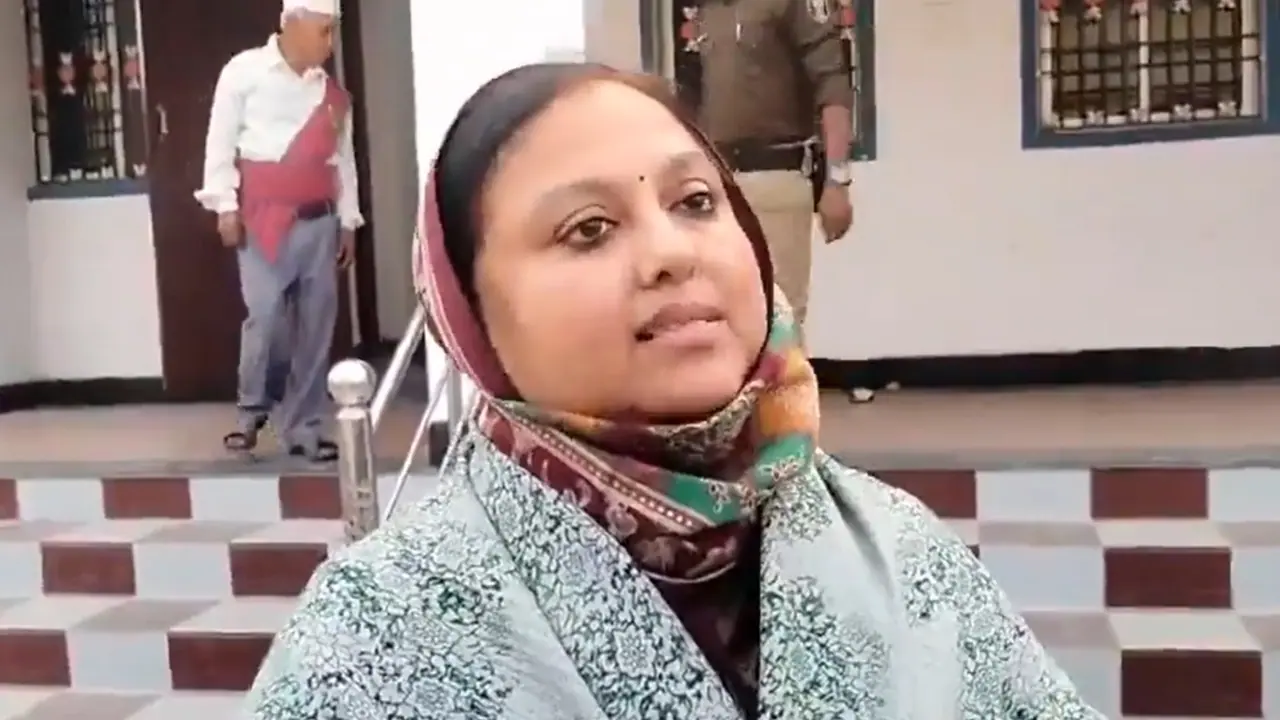 Bihar Mayor asks to 'stop Holi for 2 hours' due to Jumma time, faces backlash (WATCH)