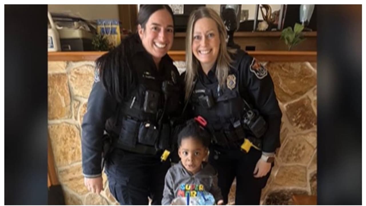 'അമ്മ എന്‍റെ ഐസ്ക്രീം കട്ട് തിന്നു, വന്ന് അറസ്റ്റ് ചെയ്യൂ'; പോലീസിനെ വിളിച്ച് പരാതി പറഞ്ഞ് നാല് വയസുകാരൻ