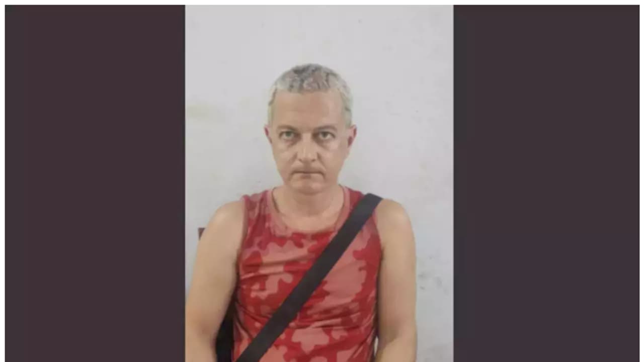 യുഎസ് സീക്രട്ട് സർവീസിന്റെ വാണ്ടഡ് ലിസ്റ്റിൽ, കേരള പൊലീസും സിബിഐയും ചേർന്ന് പിടിച്ചത് കൊടും കുറ്റവാളിയെ യുഎസ് സീക്രട്ട് സർവീസിന്റെ വാണ്ടഡ് ലിസ്റ്റിൽ, കേരള പൊലീസും സിബിഐയും ചേർന്ന് പിടിച്ചത് കൊടും കുറ്റവാളിയെ