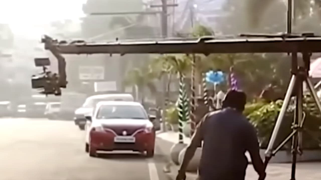 3 പടങ്ങള്‍, 3300 കോടി കളക്ഷന്‍! ഇന്ത്യന്‍ സിനിമയിലെ 'ലക്കിയസ്റ്റ് സ്റ്റാര്‍' ആ താരം