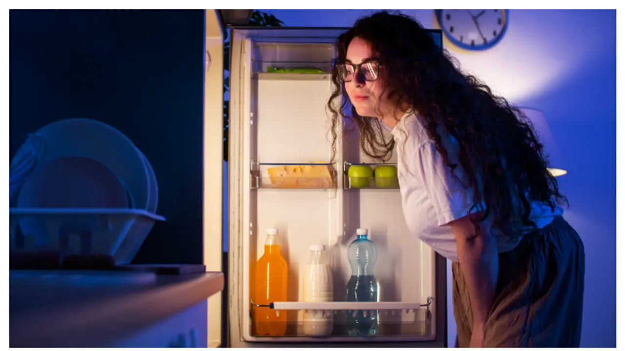 ഫ്രിഡ്ജിൽ ദുർഗന്ധമുണ്ടോ? ഇനി ടെൻഷൻ വേണ്ട, പരിഹാരമുണ്ട് 