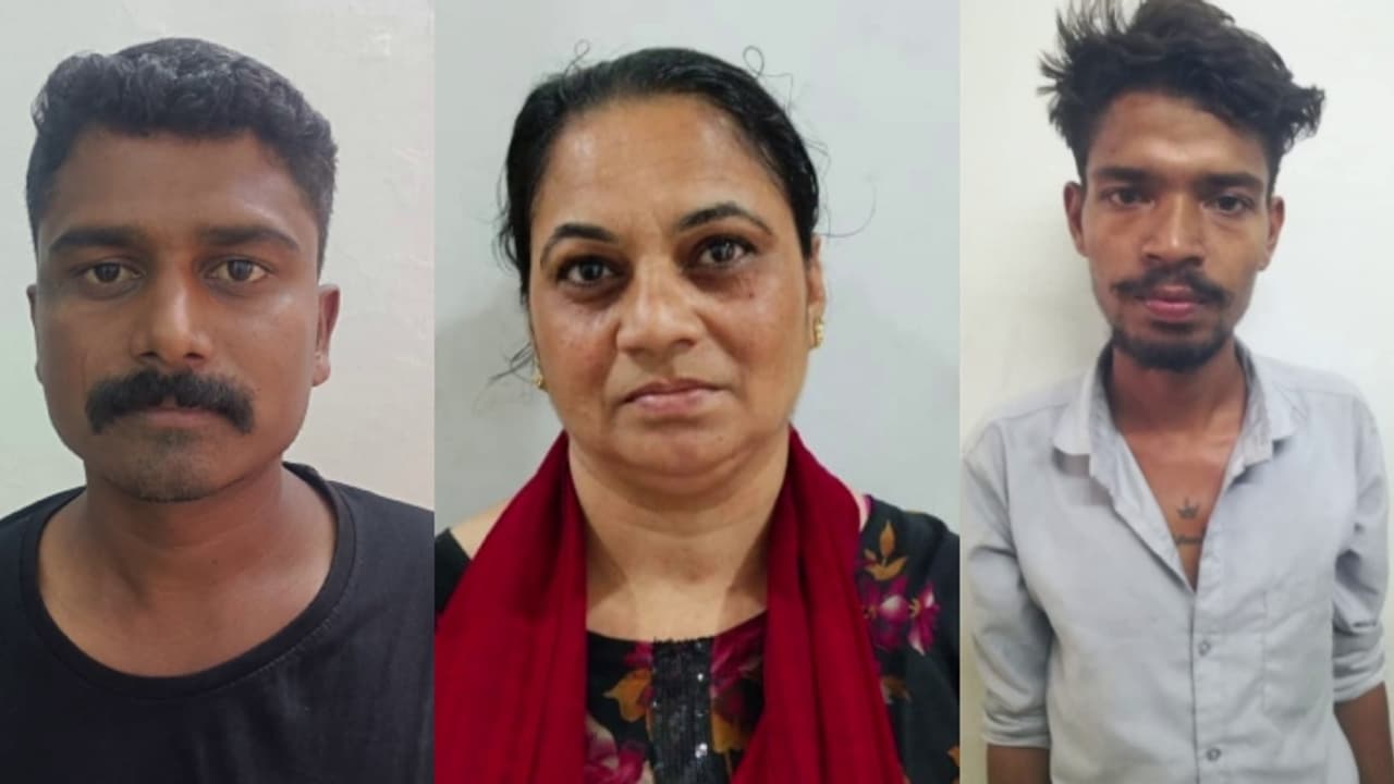 ജോത്സ്യനെ ഹണിട്രാപ്പിലാക്കി കവർച്ച; നഗ്നദ്യശ്യങ്ങൾ പകര്ത്തിയ സംഘത്തിൽ ഉണ്ടായിരുന്ന ഒരാൾ കൂടി പിടിയിൽ ജോത്സ്യനെ ഹണിട്രാപ്പിലാക്കി കവർച്ച; നഗ്നദ്യശ്യങ്ങൾ പകര്ത്തിയ സംഘത്തിൽ ഉണ്ടായിരുന്ന ഒരാൾ കൂടി പിടിയിൽ