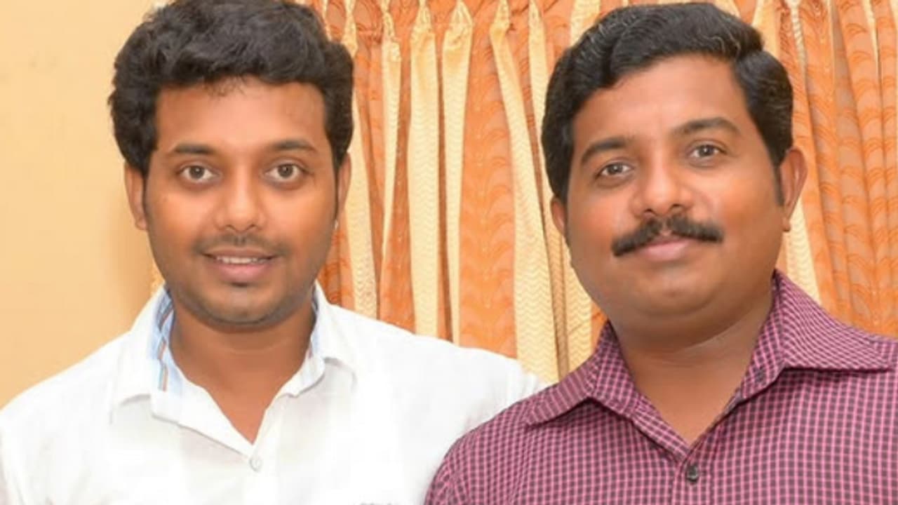 'ആ സന്തോഷം അനുഭവിക്കാൻ നീ ഇല്ലല്ലോ'? ചേട്ടന്റെ ഓർമദിനത്തിൽ വൈകാരിക കുറിപ്പുമായി ജിഷിൻ മോഹൻ 'ആ സന്തോഷം അനുഭവിക്കാൻ നീ ഇല്ലല്ലോ'? ചേട്ടന്റെ ഓർമദിനത്തിൽ വൈകാരിക കുറിപ്പുമായി ജിഷിൻ മോഹൻ