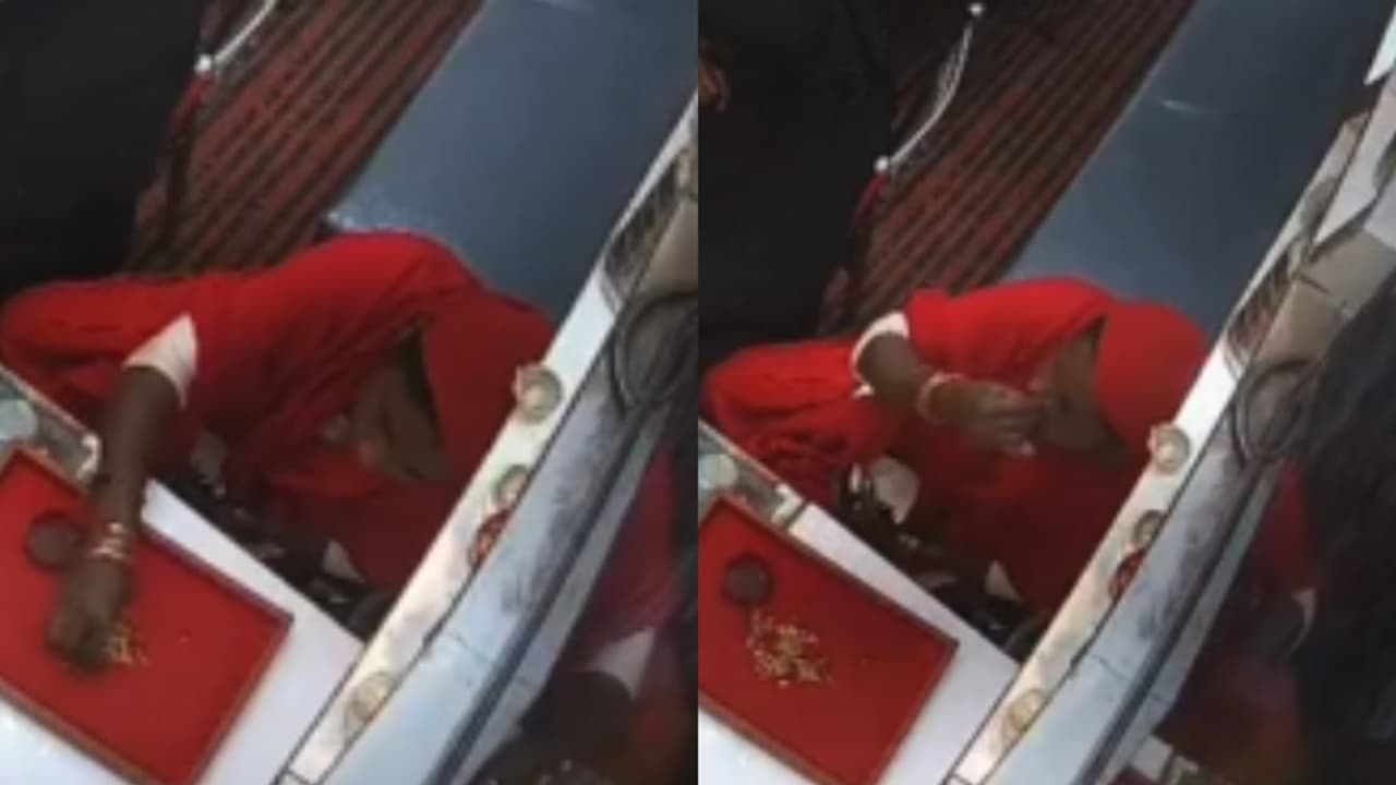 മൂക്കുത്തി വാങ്ങാനെത്തിയ യുവതി ഇടയ്ക്കിടെ എന്തോ വായിലേക്കിട്ടു; സിസിടിവി നോക്കി തൽക്ഷണം പിടികൂടി ജ്വല്ലറിയുടമ