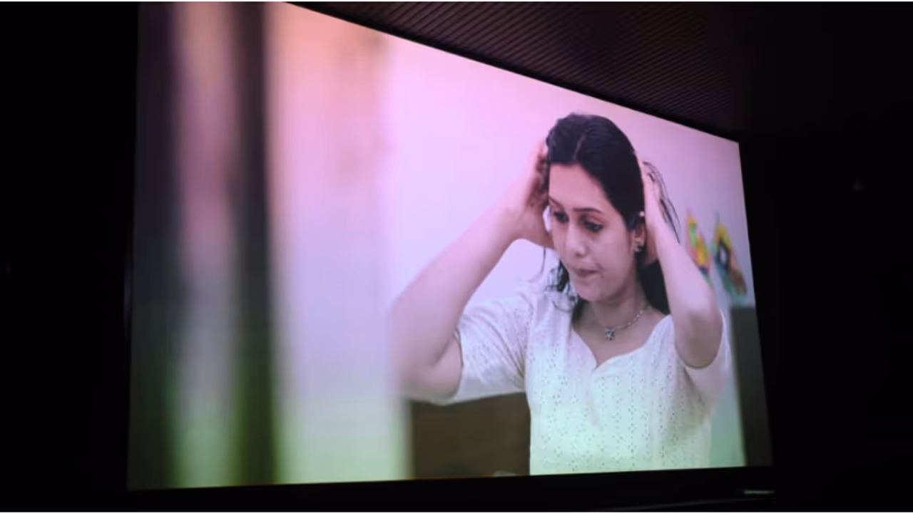 തെരുവിലേക്ക് വലിച്ചിഴയ്‌ക്കപ്പെട്ട സ്ത്രീ ജീവിതങ്ങളുടെ കഥ പറയുന്ന ‘ഡ്രീം ലാൻഡ്’, പ്രേക്ഷകരിലേക്കെത്തുന്നു