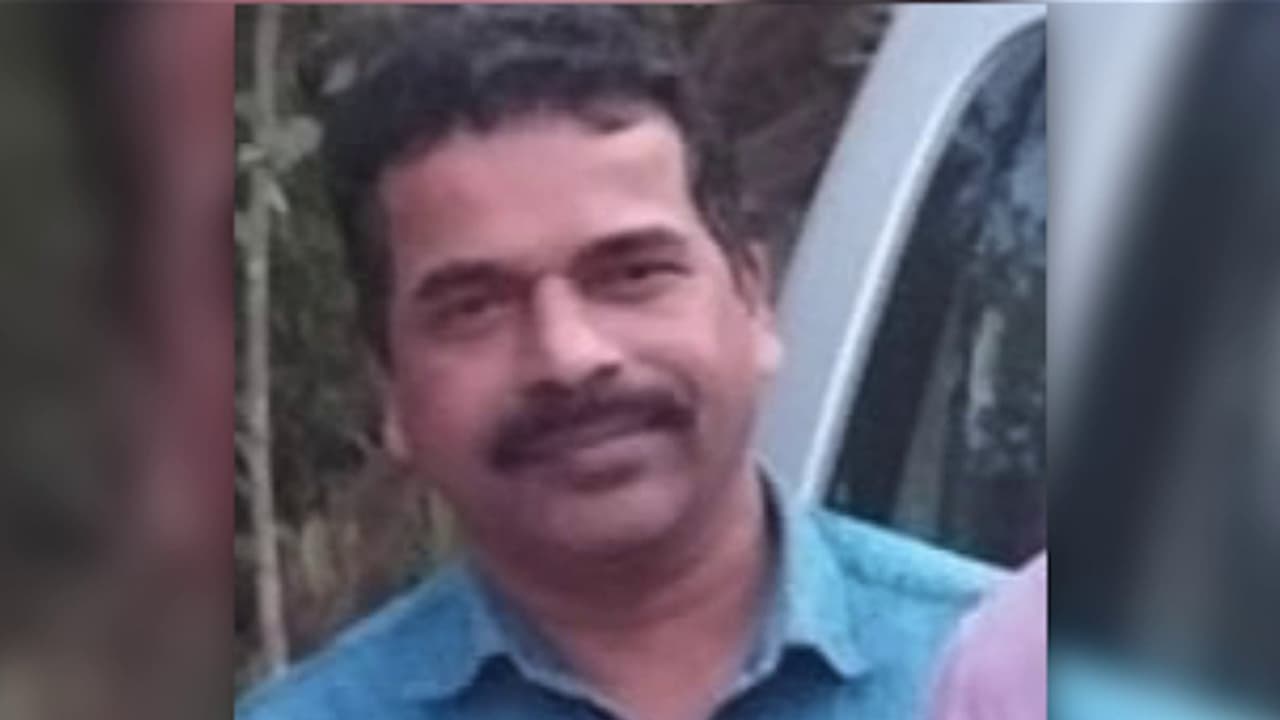 കൊല്ലത്ത് ബൈക്കിൽ കാട്ടുപന്നി ഇടിച്ചുണ്ടായ അപകടത്തിൽ പരിക്കേറ്റ് ചികിത്സയിലായിരുന്ന 54 കാരൻ മരിച്ചു കൊല്ലത്ത് ബൈക്കിൽ കാട്ടുപന്നി ഇടിച്ചുണ്ടായ അപകടത്തിൽ പരിക്കേറ്റ് ചികിത്സയിലായിരുന്ന 54 കാരൻ മരിച്ചു