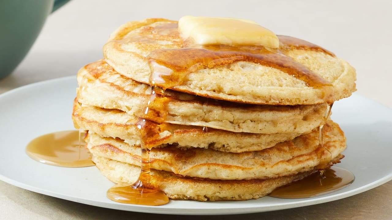 ഈസിയും ടേസ്റ്റിയും ; ബ്രേക്ക്ഫാസ്റ്റിന് ഓട്സ് പാൻ കേക്ക് തയ്യാറാക്കാം 