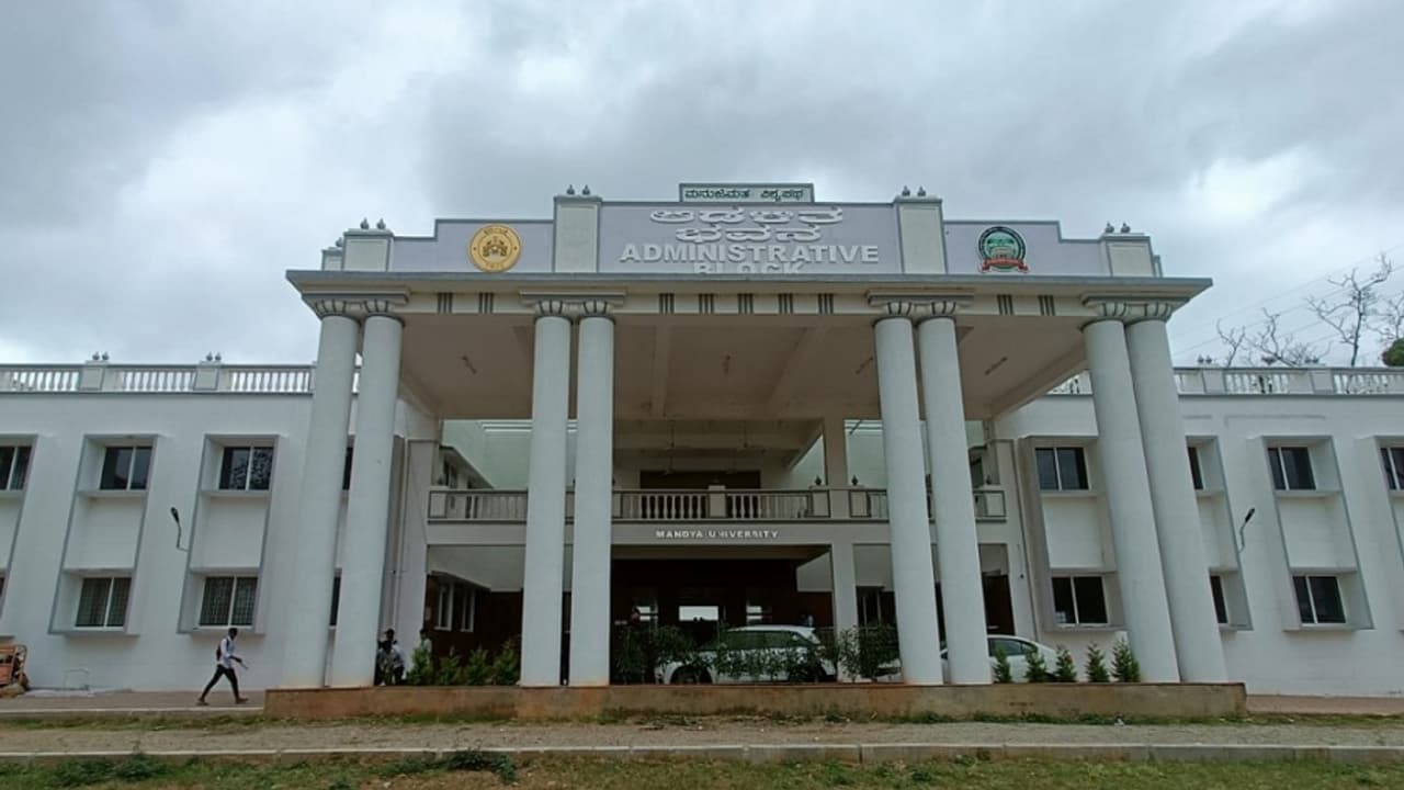 ಮಂಡ್ಯ ವಿಶ್ವವಿದ್ಯಾಲಯದಲ್ಲೂ ಬೋಧಕ ಹುದ್ದೆ ಖಾಲಿ: ಶಿಕ್ಷಣ, ಸಂಶೋಧನೆಗೆ ಸಿಗದ ಆದ್ಯತೆ