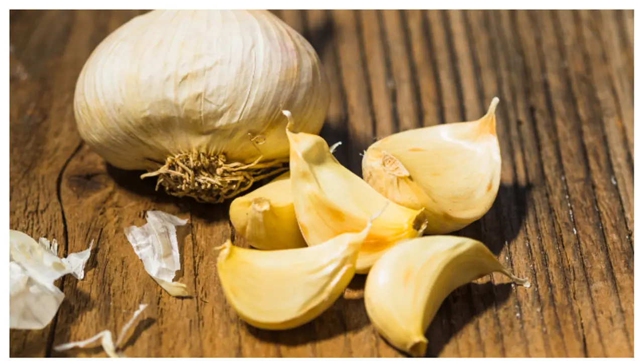 Kitchen Tips: ಬೆಳ್ಳುಳ್ಳಿ, ಶುಂಠಿಯ ಸಿಪ್ಪೆ ತೆಗೆಯೋದು ಇಷ್ಟೊಂದು ಸುಲಭನಾ? ಗೃಹಿಣಿಯರೇ ಒಮ್ಮೆ ಟ್ರೈ ಮಾಡಿ!