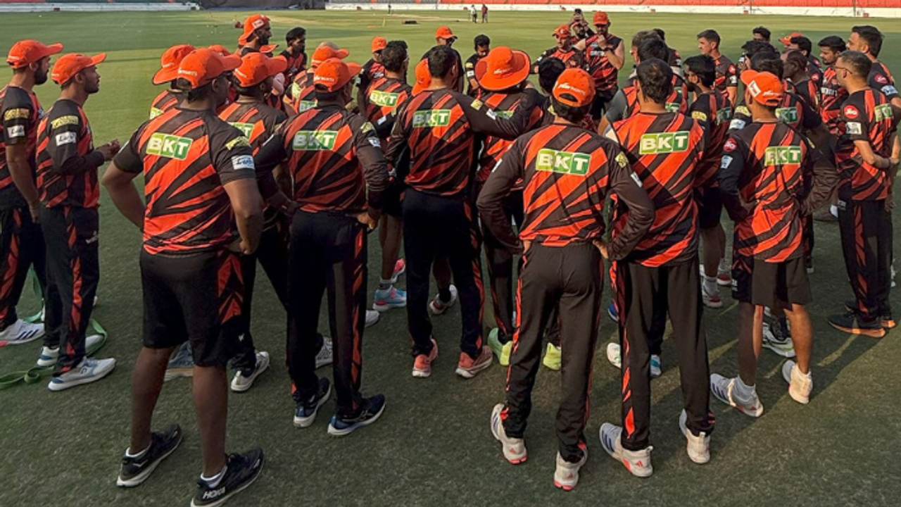 IPL 2025 ಈ ತಂಡದಲ್ಲಿದೆ ಬಲಿಷ್ಠ ಬ್ಯಾಟಿಂಗ್ ಕ್ರಮಾಂಕ; ಕಪ್ ಗೆಲ್ಲುತ್ತಾ ಆರೆಂಜ್ ಆರ್ಮಿ? IPL 2025 ಈ ತಂಡದಲ್ಲಿದೆ ಬಲಿಷ್ಠ ಬ್ಯಾಟಿಂಗ್ ಕ್ರಮಾಂಕ; ಕಪ್ ಗೆಲ್ಲುತ್ತಾ ಆರೆಂಜ್ ಆರ್ಮಿ?