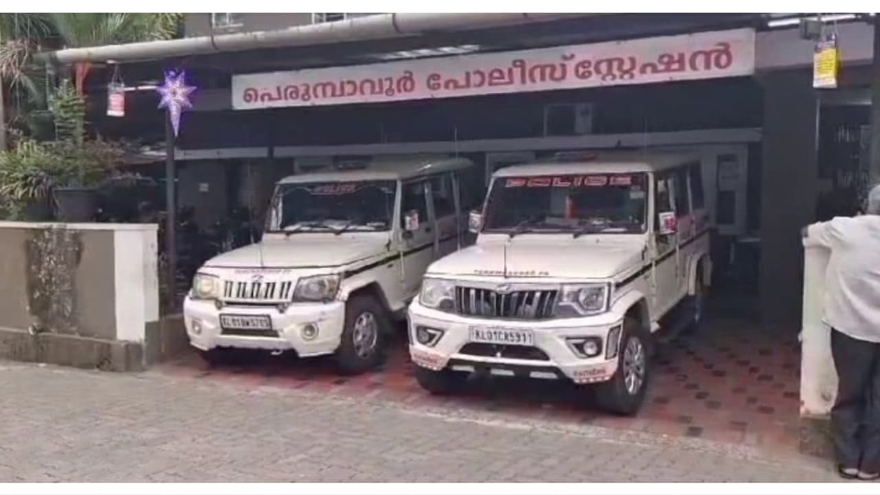 പബ്ലിക് പ്രോസിക്യൂട്ടറുടെ വീട്ടിൽ നിന്നും പതിനൊന്നര പവന്റെ സ്വർണം നഷ്ടമായെന്ന് പരാതി; കേസെടുത്ത് പൊലീസ്