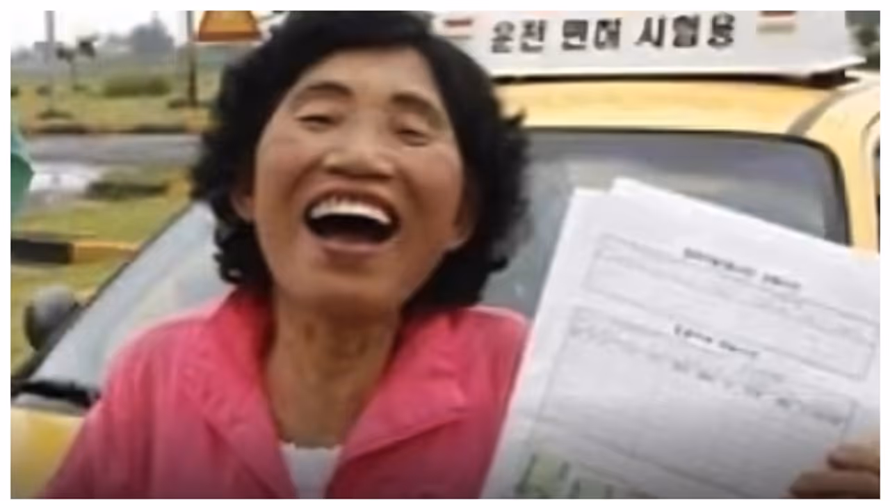 ഒന്നും രണ്ടുമല്ല, ഡ്രൈവിംഗ് ടെസ്റ്റ് പരാജയപ്പെട്ടത് 959 തവണ; ഒടുവില് ലൈസൻസ്, ഒപ്പം ഒരു പുത്തന് കാറും ഒന്നും രണ്ടുമല്ല, ഡ്രൈവിംഗ് ടെസ്റ്റ് പരാജയപ്പെട്ടത് 959 തവണ; ഒടുവില് ലൈസൻസ്, ഒപ്പം ഒരു പുത്തന് കാറും