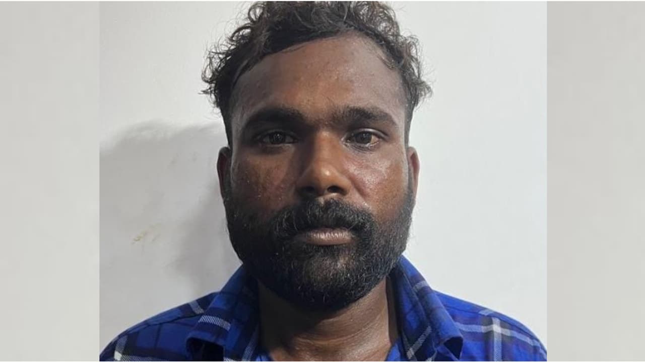 ഓട്ടോയിൽ കയറി രാത്രി 11 മണിക്ക് നാട്ടിക പള്ളിക്കടുത്ത് ഇറങ്ങി; ഓട്ടോക്കൂലി ചോദിച്ചപ്പോൾ ആക്രമണം, പണവും തട്ടി