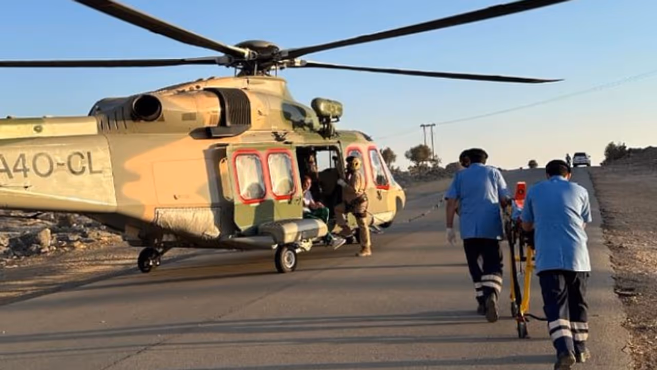 ഒമാനിൽ മലകയറ്റത്തിനിടെ വീണ് സ്ത്രീക്ക് പരിക്ക് ഒമാനിൽ മലകയറ്റത്തിനിടെ വീണ് സ്ത്രീക്ക് പരിക്ക്