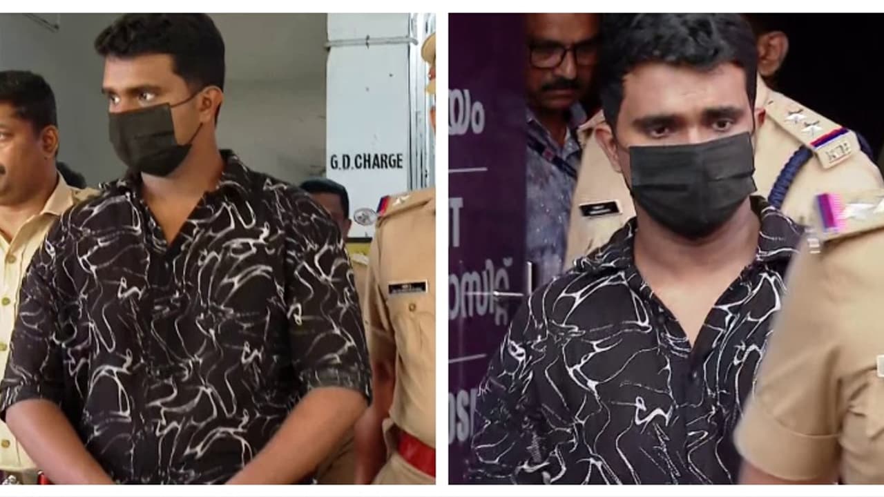 വെഞ്ഞാറമൂട് കൂട്ടക്കൊലപാതകം; ഫർസാനയെയും അഹ്സാനെയും കൊന്നത് വിശദീകരിച്ച് അഫാൻ; മൂന്നാം ഘട്ട തെളിവെടുപ്പ് വെഞ്ഞാറമൂട് കൂട്ടക്കൊലപാതകം; ഫർസാനയെയും അഹ്സാനെയും കൊന്നത് വിശദീകരിച്ച് അഫാൻ; മൂന്നാം ഘട്ട തെളിവെടുപ്പ്