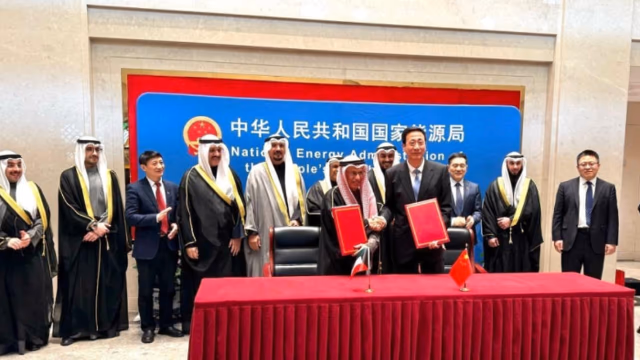 പുനരുപയോഗ ഊർജവുമായി ബന്ധപ്പെട്ട കരാറിൽ ഒപ്പുവച്ച് കുവൈത്തും ചൈനയും പുനരുപയോഗ ഊർജവുമായി ബന്ധപ്പെട്ട കരാറിൽ ഒപ്പുവച്ച് കുവൈത്തും ചൈനയും