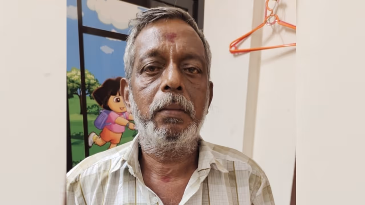 നാല് വയസുകാരിയെ മൂന്ന് വർഷത്തോളം ലൈംഗികമായി പീഡിപ്പിച്ചു; 62 കാരന് 110 വർഷം തടവ് ശിക്ഷ നാല് വയസുകാരിയെ മൂന്ന് വർഷത്തോളം ലൈംഗികമായി പീഡിപ്പിച്ചു; 62 കാരന് 110 വർഷം തടവ് ശിക്ഷ