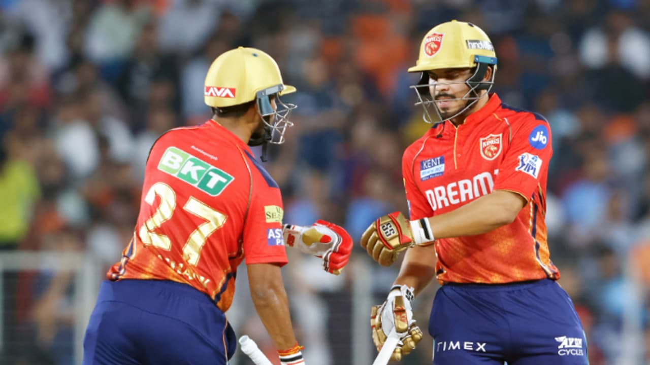 ഐപിഎല് ആദ്യ ഫൈനലിസ്റ്റുകളെ നാളെ അറിയാം; ആര്സിബി ഒന്നാം സ്ഥാനക്കാരായ പഞ്ചാബ് കിംഗ്സിനെതിരെ ഐപിഎല് ആദ്യ ഫൈനലിസ്റ്റുകളെ നാളെ അറിയാം; ആര്സിബി ഒന്നാം സ്ഥാനക്കാരായ പഞ്ചാബ് കിംഗ്സിനെതിരെ