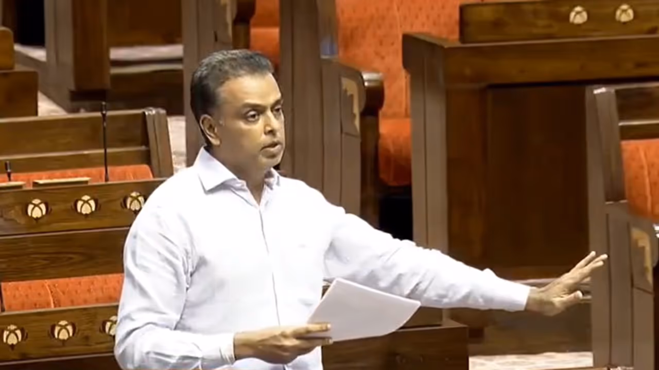Ban ads of high sugar, fat products targeting children: Milind Deora praises PM's anti obesity campaign| WATCH