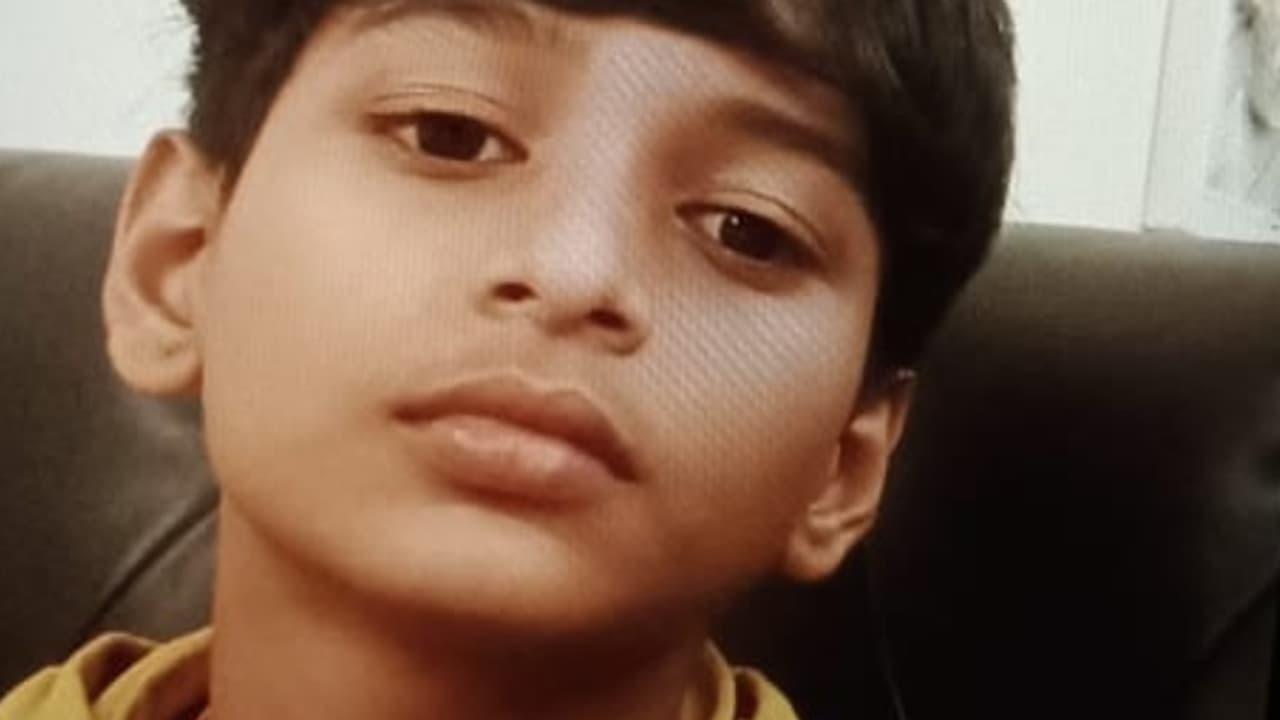 പാലക്കാട് ഒൻപതാം ക്ലാസ് വിദ്യാർത്ഥി ജീവനൊടുക്കി പാലക്കാട് ഒൻപതാം ക്ലാസ് വിദ്യാർത്ഥി ജീവനൊടുക്കി