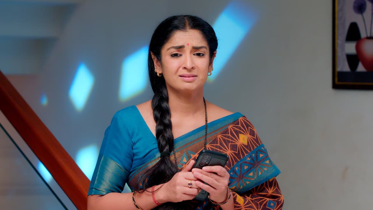 Bhagyalakshmi Serial: ಹೊಸ ಸಾಹಸಕ್ಕಿಳಿದ ಭಾಗ್ಯಾಗೆ ತಾಂಡವ್ ಬಿಟ್ಟು ಮನೆಯವ್ರಿಂದಲೇ ನಂಬಿಕೆದ್ರೋಹ ಆಗೋದು ಪಕ್ಕಾ! Bhagyalakshmi Serial: ಹೊಸ ಸಾಹಸಕ್ಕಿಳಿದ ಭಾಗ್ಯಾಗೆ ತಾಂಡವ್ ಬಿಟ್ಟು ಮನೆಯವ್ರಿಂದಲೇ ನಂಬಿಕೆದ್ರೋಹ ಆಗೋದು ಪಕ್ಕಾ!