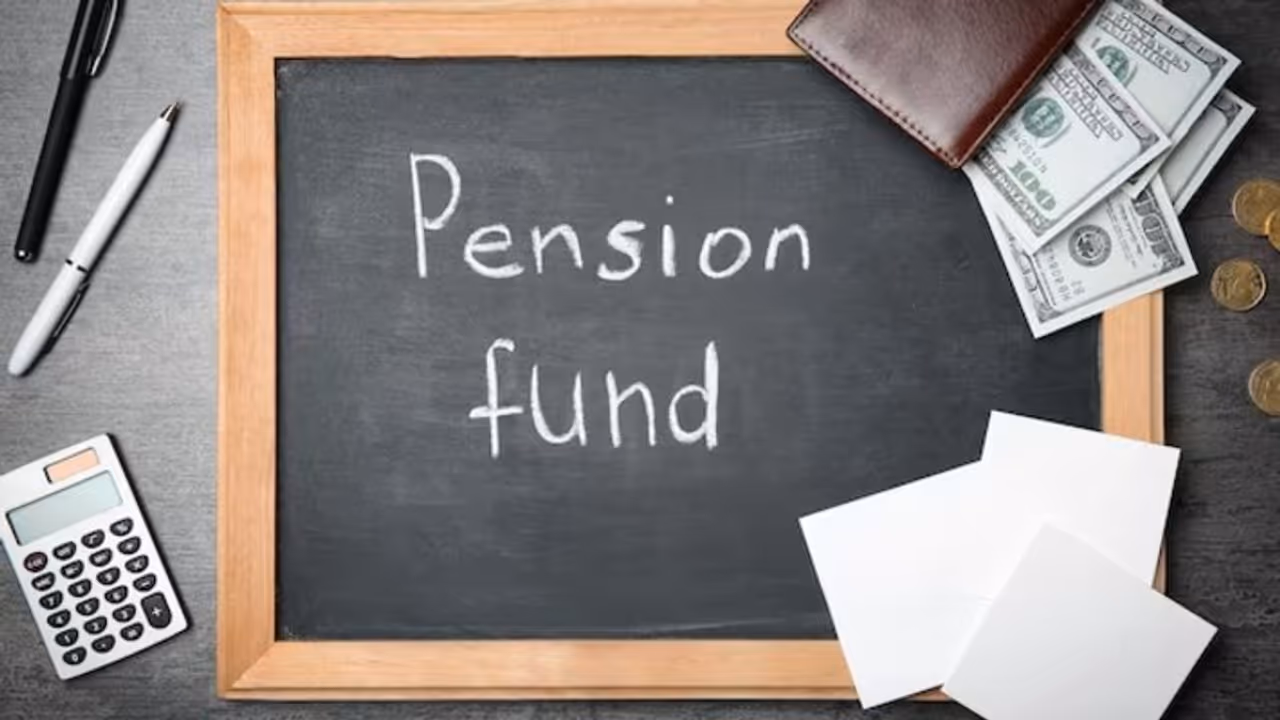 Pension Schemes: റിട്ടയര്‍മെന്റ് പ്ലാനുകള്‍, പെന്‍ഷന്‍ പദ്ധതികള്‍, എങ്ങനെ അപേക്ഷിക്കാം, എന്തൊക്കെ മെച്ചങ്ങള്‍