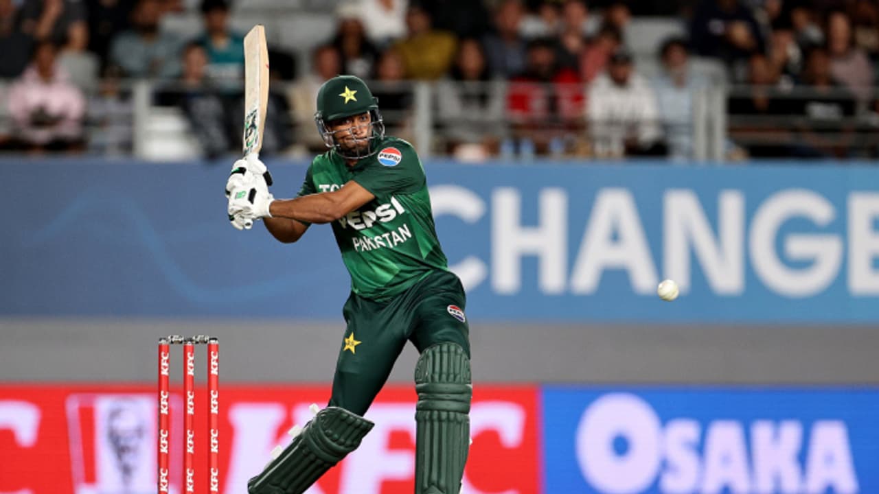 വെടിക്കെട്ട് സെഞ്ചുറിയുമായി ഹസൻ നവാസ്; മൂന്നാം ടി20യില്‍ ന്യൂസിലന്‍ഡിനെ തകര്‍ത്ത് പാകിസ്ഥാന്‍