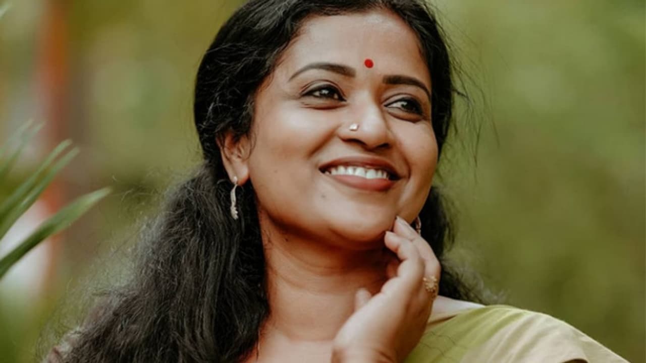 'മരിച്ച് പോയാലോ എന്ന് വരെ ആലോചിച്ചിട്ടുണ്ട്'; ആ ദിവസങ്ങളോർത്ത് മഞ്ജു പത്രോസ്