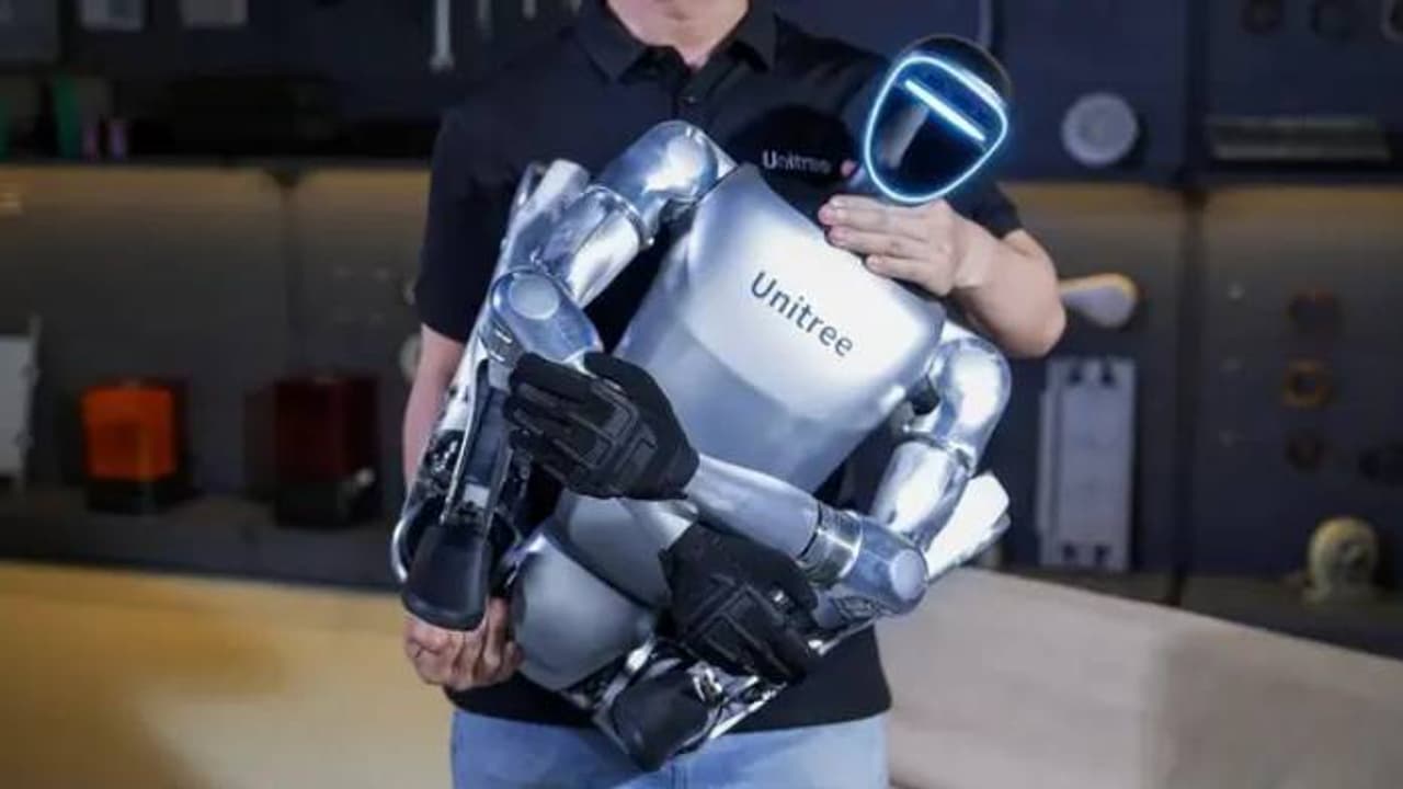 ഒറ്റദിവസത്തേക്ക് 1.18 ലക്ഷം, വീട്ടുജോലികൾ ചെയ്യാനും ഡേറ്റിംഗിന് പോവാനും റോബോട്ടിനെ വാടകയ്ക്കെടുത്ത് യുവാവ് ഒറ്റദിവസത്തേക്ക് 1.18 ലക്ഷം, വീട്ടുജോലികൾ ചെയ്യാനും ഡേറ്റിംഗിന് പോവാനും റോബോട്ടിനെ വാടകയ്ക്കെടുത്ത് യുവാവ്