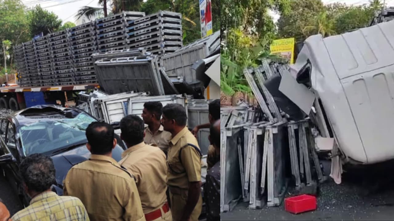 കോട്ടയത്ത് കണ്ടെയ്നര് ലോറി നിയന്ത്രണം വിട്ട് മറിഞ്ഞ് അപകടം; ഇരുമ്പ് സാമഗ്രികള് കാറിന് മുകളിൽ വീണു കോട്ടയത്ത് കണ്ടെയ്നര് ലോറി നിയന്ത്രണം വിട്ട് മറിഞ്ഞ് അപകടം; ഇരുമ്പ് സാമഗ്രികള് കാറിന് മുകളിൽ വീണു