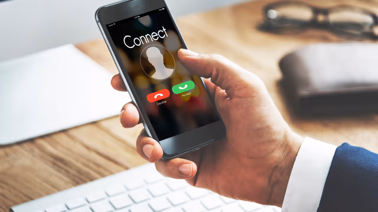 AI Voice Scam: How Cybercriminals Clone Family Members' Voices to Trick You Into Sending Money AI Voice Scam: How Cybercriminals Clone Family Members' Voices to Trick You Into Sending Money