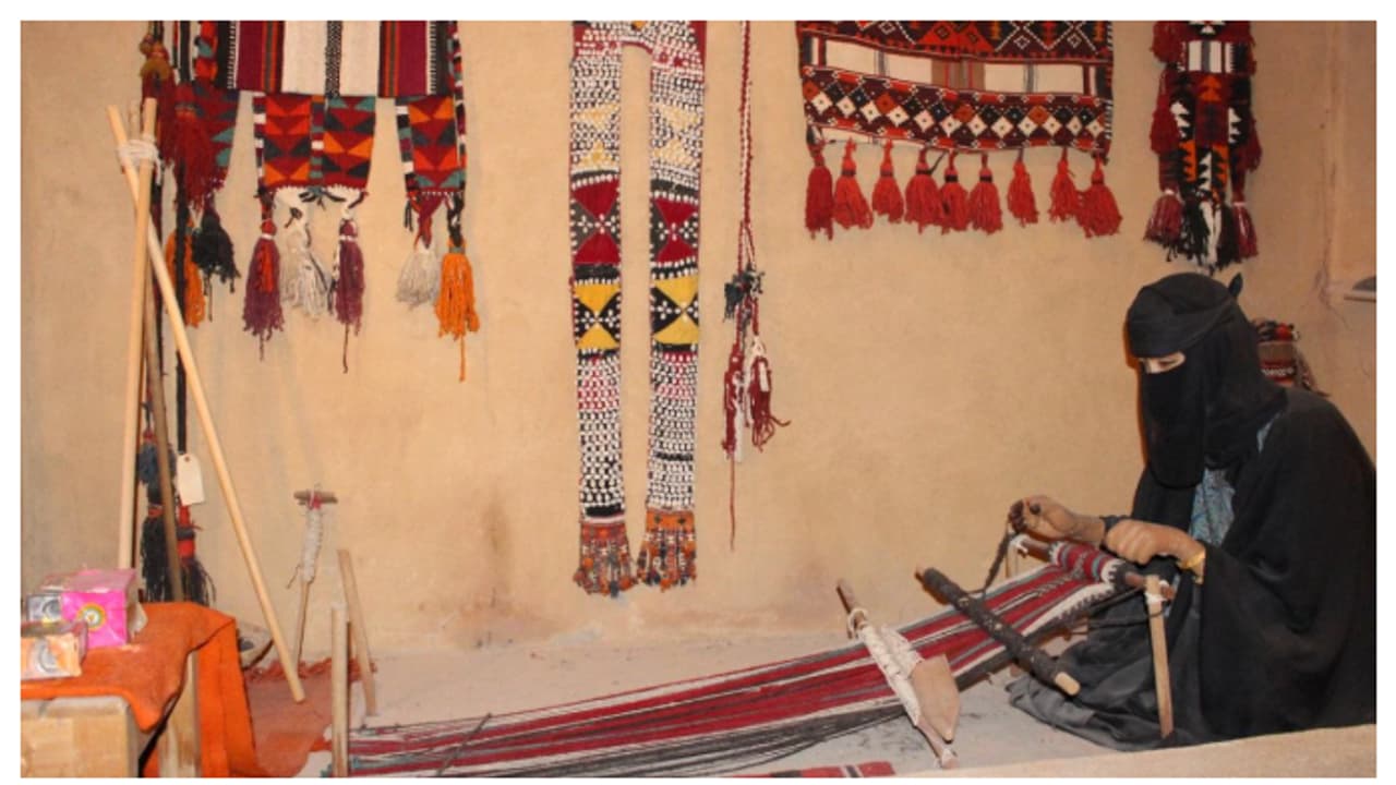 പരമ്പരാഗത അൽ സാദു നെയ്ത്തിനുള്ള ഡബ്ല്യുസിസി വേൾഡ് ക്രാഫ്റ്റ് സിറ്റിയായി അംഗീകരിക്കപ്പെട്ട് കുവൈത്ത് പരമ്പരാഗത അൽ സാദു നെയ്ത്തിനുള്ള ഡബ്ല്യുസിസി വേൾഡ് ക്രാഫ്റ്റ് സിറ്റിയായി അംഗീകരിക്കപ്പെട്ട് കുവൈത്ത്