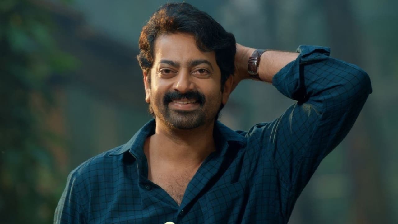 റൊമാന്റിക് നായകനായി സൈജു കുറുപ്പ്; ഈദ് ആഘോഷമാക്കാൻ 'അഭിലാഷം' 